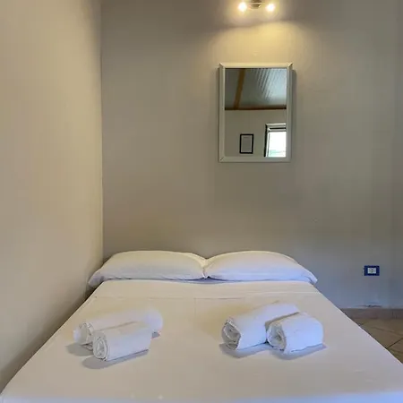 Quirino Aparthotel 3*