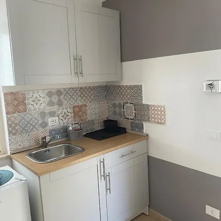 Quirino 公寓式酒店 3*